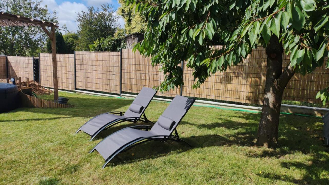 Location Chambre Taden Exterior foto